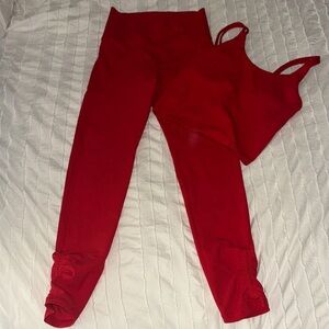 WILO red workout set